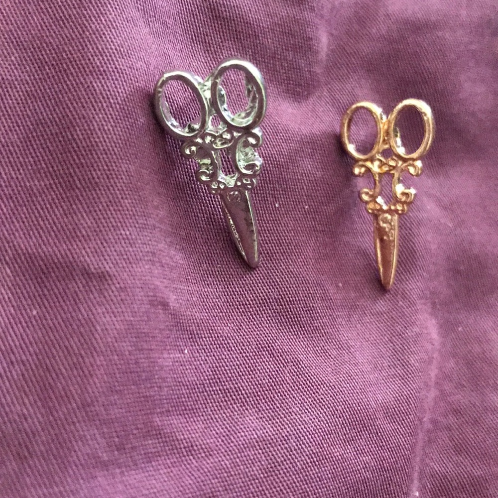 Gold/Silver Scissor Shape Studs